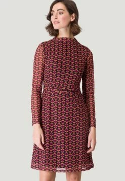 Zero MIT RETROPRINT - Freizeitkleid - Blackpink