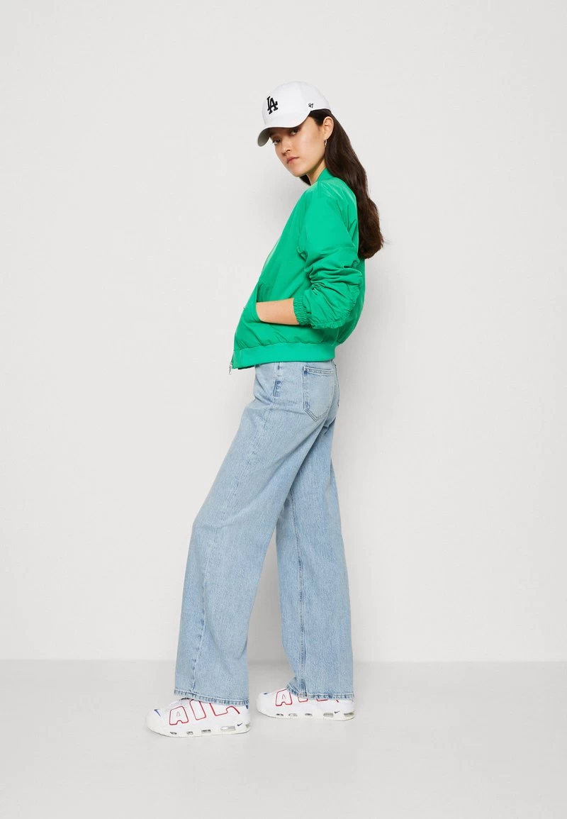 Vero Moda ALEXA SHORT BOOS - Bomberjacke - Bright Green 4 Vero Moda ALEXA SHORT BOOS - Bomberjacke - Bright Green – Bild 2