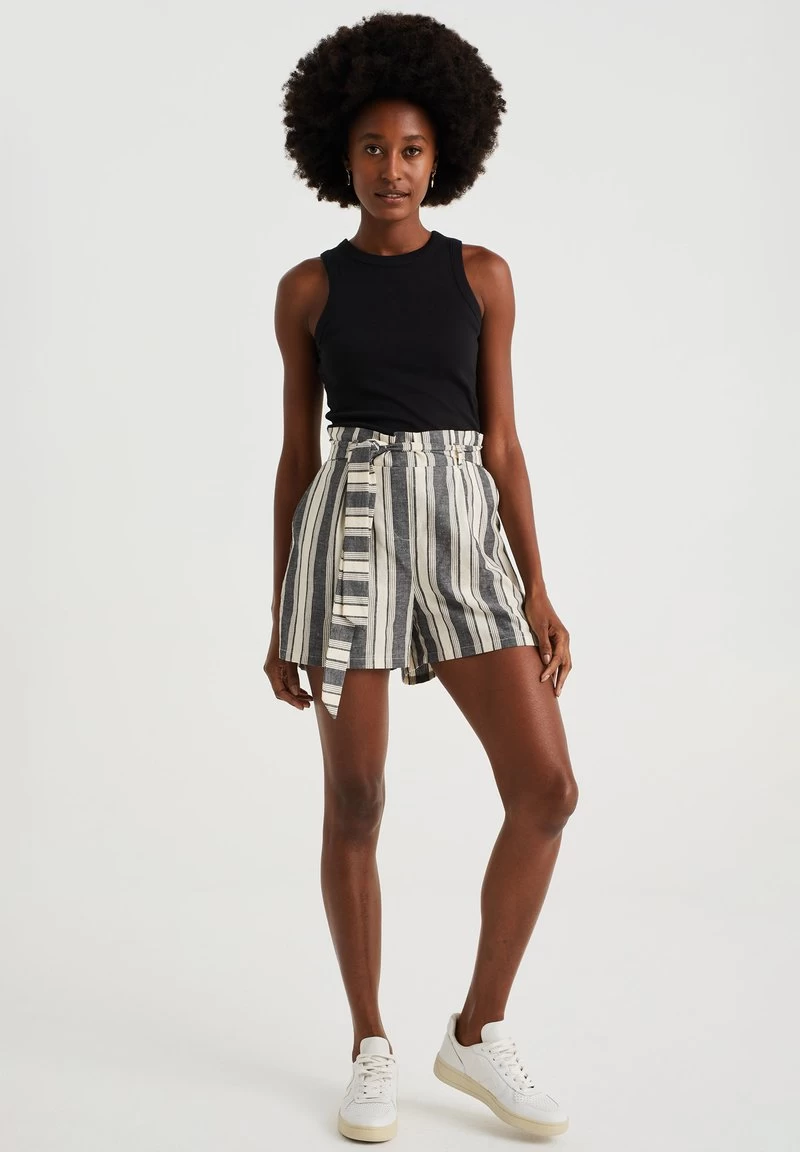 WE FASHION MET DESSIN - Shorts - Black 4 WE FASHION MET DESSIN - Shorts - Black – Bild 2