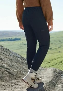 Next OUTDOOR SHOWERPROOF - Cargohose - Black -Frauen Geschäft 2f2422d6a09a4130a94304b1e8e81ce6