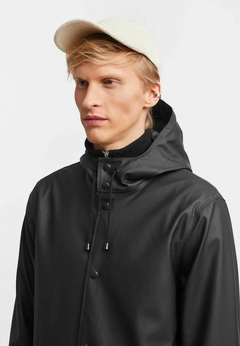 Stutterheim STOCKHOLM LONG PRINT - Regenjacke / Wasserabweisende Jacke - Black 8 Stutterheim STOCKHOLM LONG PRINT - Regenjacke / Wasserabweisende Jacke - Black – Bild 6
