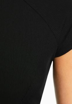 BERSHKA SHORT SLEEVE SKATER - MINI - Strickkleid - Black -Frauen Geschäft 3dc40da2720945278116090fdf3c818c