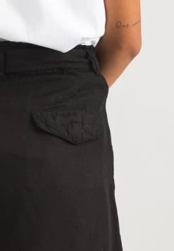 DEVILLE - Shorts - Montego Black -Frauen Geschäft 3e516a96036c46219b16261f599612ff