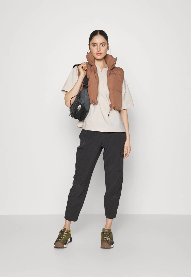 Patagonia FLEETWITH PANTS - Stoffhose - Ink Black 4 Patagonia FLEETWITH PANTS - Stoffhose - Ink Black – Bild 2