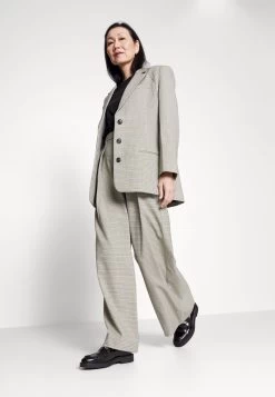 Gestuz CINNA PANTS - Stoffhose - Minced Herb 11 Gestuz CINNA PANTS - Stoffhose - Minced Herb -Frauen Geschäft 4a9c2f664c5a4479a03bcc51ca2b2890