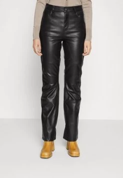 LOW CUT - Lederhose - Black 13 LOW CUT - Lederhose - Black -Frauen Geschäft 4d5ab60d9fab4b06b02d0ae59f6ac115