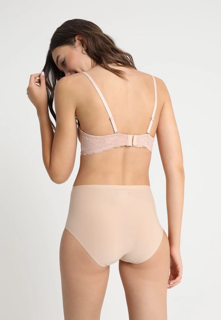 ANGIE - Trägerloser/variabler BH - Tan 7 ANGIE - Trägerloser/variabler BH - Tan – Bild 5