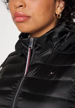 FEMININE VEST - Weste - Black 13 FEMININE VEST - Weste - Black -Frauen Geschäft 4f96a7514a1a485f93992d9459c9d56c