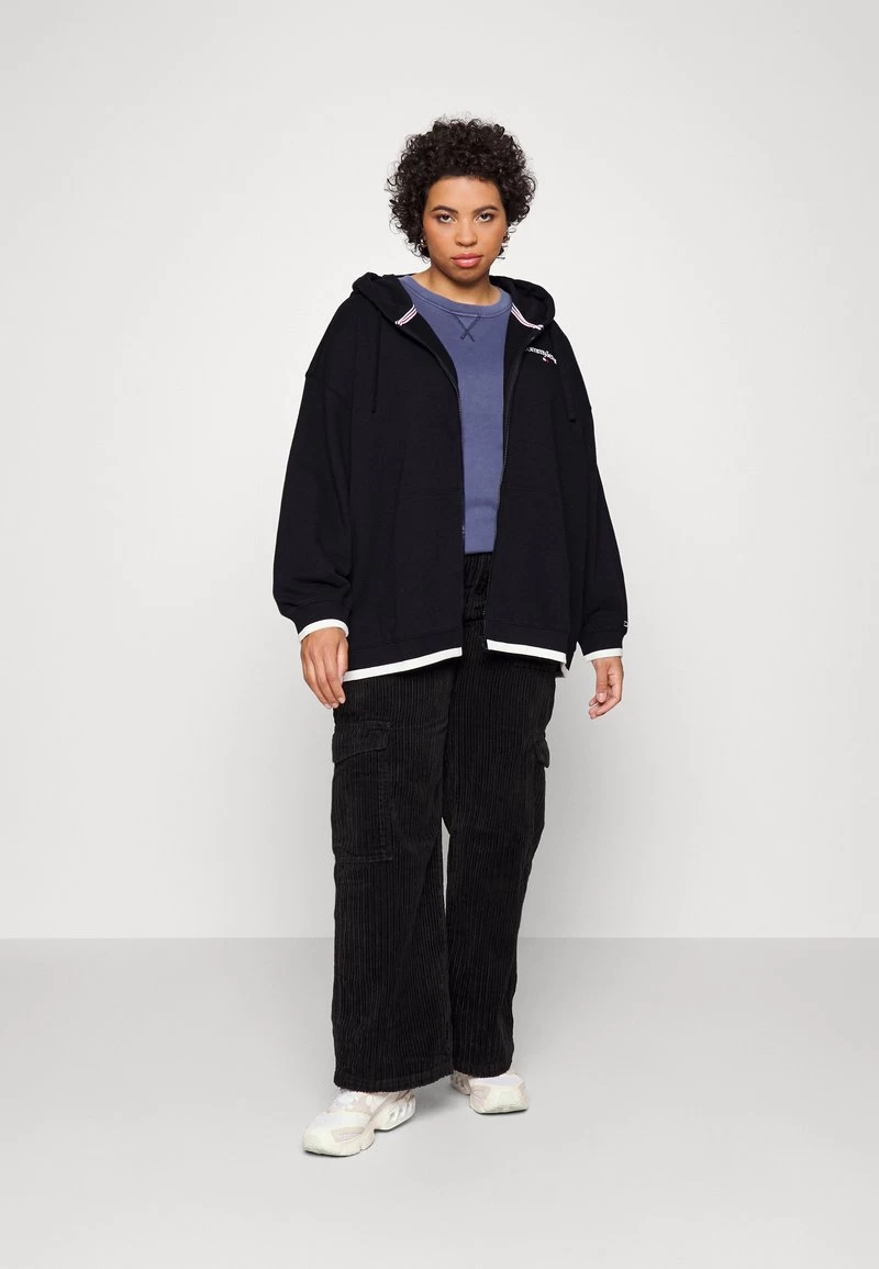 Tommy Jeans Curve LINEAR ZIP THRU HOODIE PLUS SIZE - Sweatjacke - Black 4 Tommy Jeans Curve LINEAR ZIP THRU HOODIE PLUS SIZE - Sweatjacke - Black – Bild 2