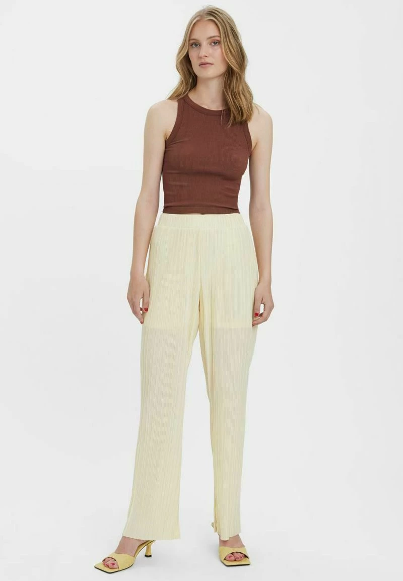 Vero Moda HOSE PLISSIERTE - Stoffhose - Tofu 4 Vero Moda HOSE PLISSIERTE - Stoffhose - Tofu – Bild 2