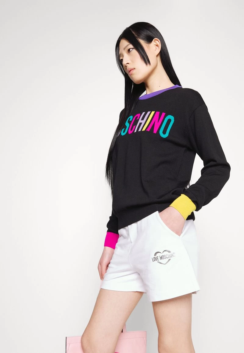 LOVE MOSCHINO Shorts - White 6 LOVE MOSCHINO Shorts - White – Bild 4