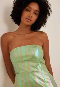 NA-KD Cocktailkleid/festliches Kleid - Green -Frauen Geschäft 8dc646ed90db43fba6fb8b009458284a