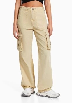 BERSHKA STRAIGHT FIT - Cargohose - Sand