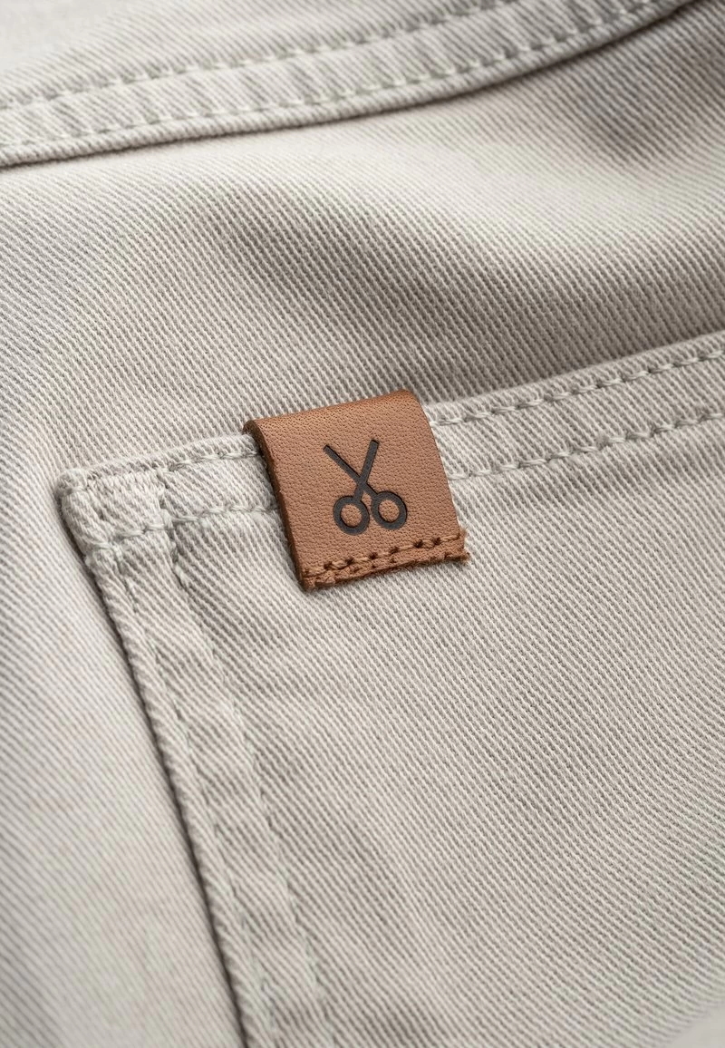 KOUTES - Shorts - Bone 7 KOUTES - Shorts - Bone – Bild 5