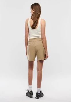 MbyM PHILLIPA - Shorts - White Pepper 11 MbyM PHILLIPA - Shorts - White Pepper -Frauen Geschäft 93189553a1a946b5a2754dff670d7d9b
