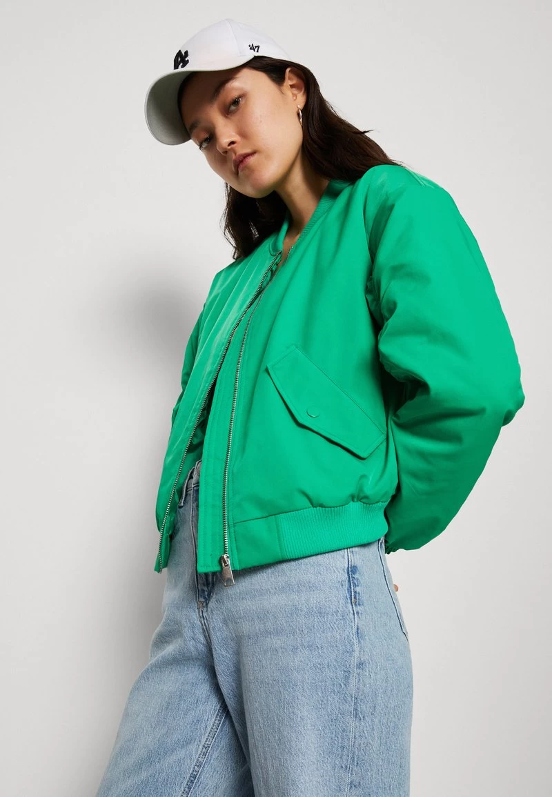 Vero Moda ALEXA SHORT BOOS - Bomberjacke - Bright Green 7 Vero Moda ALEXA SHORT BOOS - Bomberjacke - Bright Green – Bild 5