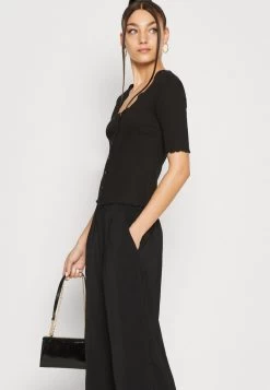 Vero Moda VMCOCO WVN NOOS - Shorts - Black -Frauen Geschäft c10492ea1d3f4253990671c166fa000b