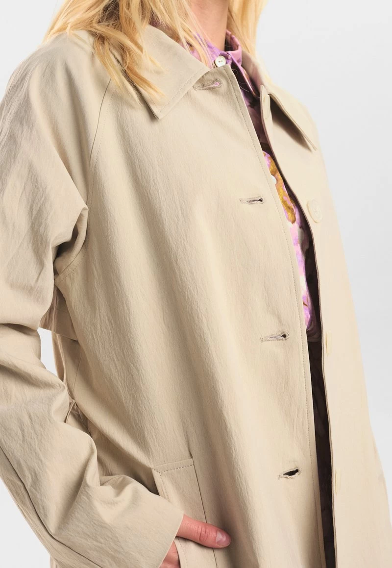 NUELLA - Trenchcoat - Hummus 5 NUELLA - Trenchcoat - Hummus – Bild 3