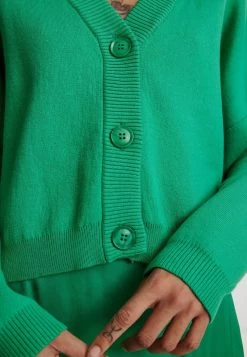 EDITED ETTA - Strickjacke - Grün 12 EDITED ETTA - Strickjacke - Grün -Frauen Geschäft db01fe774c544bdcaf55f037fbbe3426