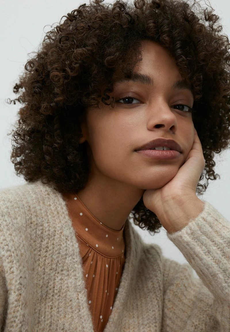 EDITED ANNIKA - Strickjacke - Beige 6 EDITED ANNIKA - Strickjacke - Beige – Bild 4