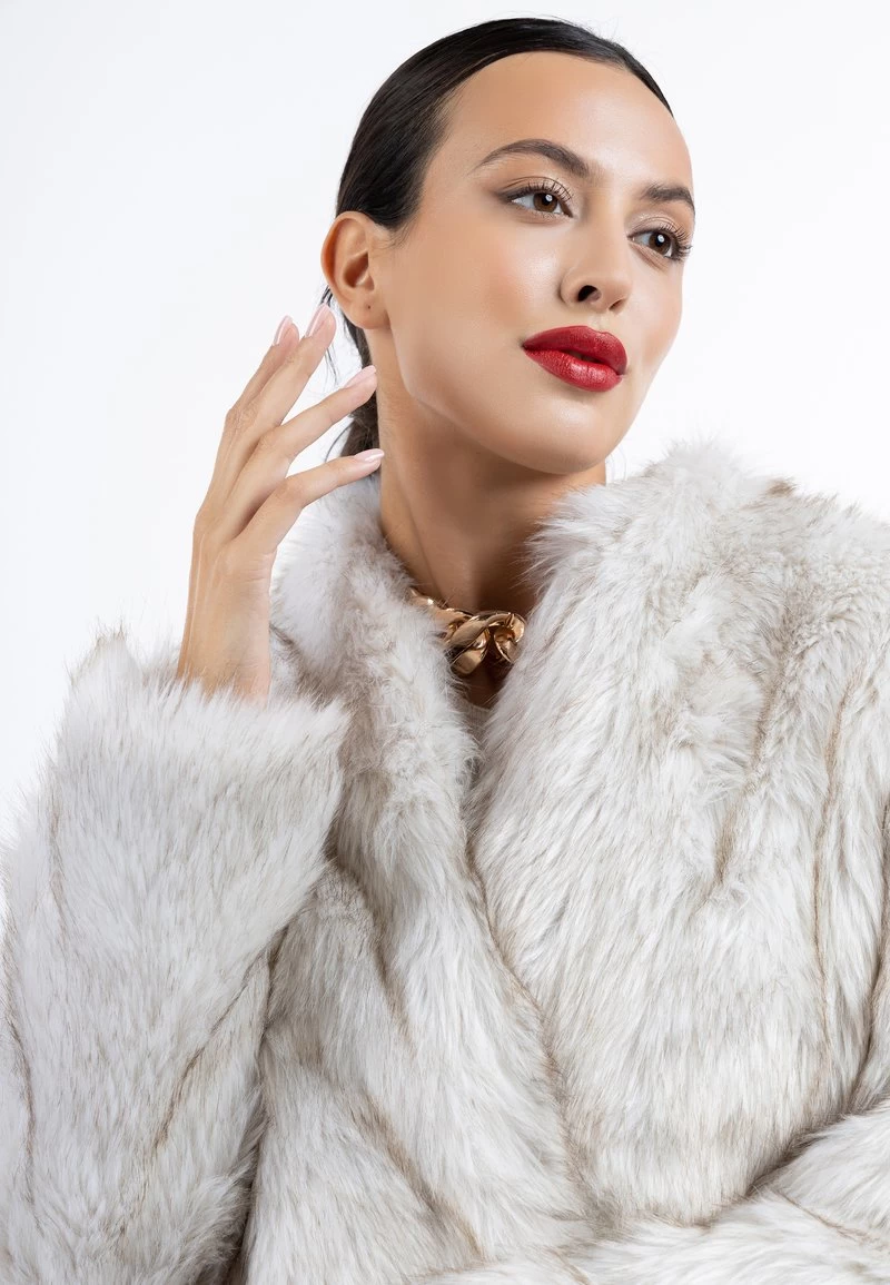 Faina Wintermantel - Weiss 6 Faina Wintermantel - Weiss – Bild 4