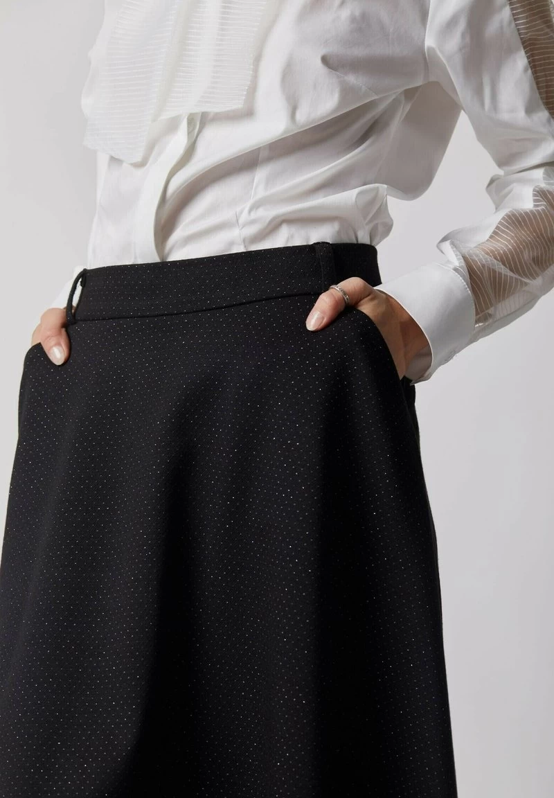 WITH GLITTERING PATTERNS - A-Linien-Rock - Black 5 WITH GLITTERING PATTERNS - A-Linien-Rock - Black – Bild 3