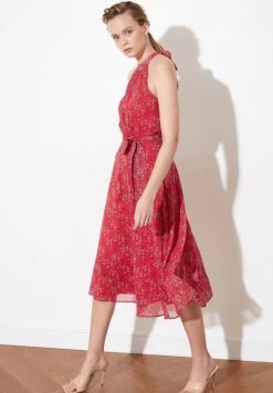 Bestseller 5 Trendyol Freizeitkleid - Pink